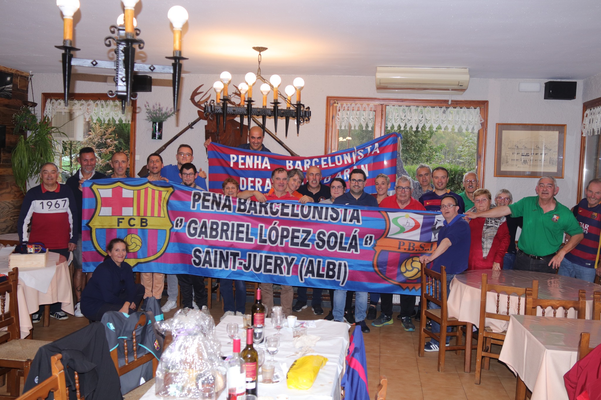 Drapeaux de la peña